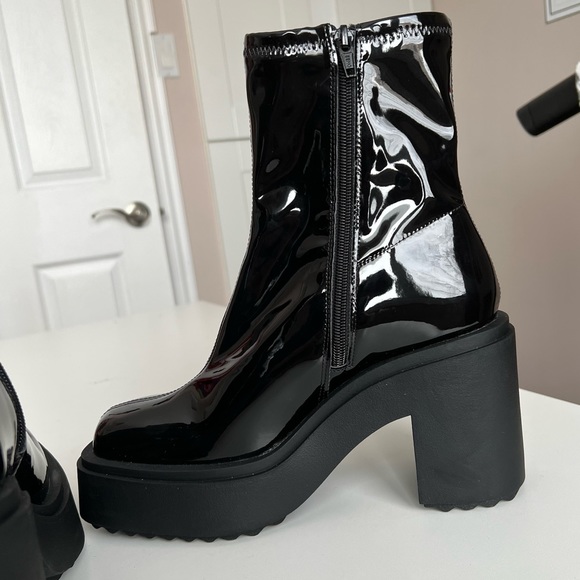 BRAND NEW patent faux leather platform boots - Picture 6 of 13
